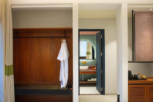 casa blanca lakecity