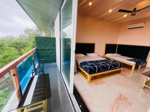 natural resort panhala