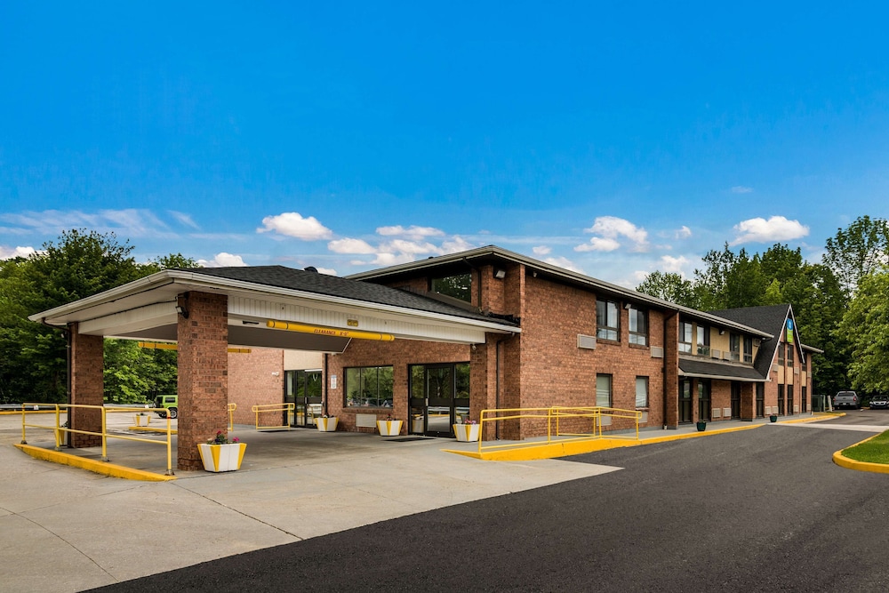 Surestay Hotel By Best Western Lewiston,Maine>>Lewiston,3 star