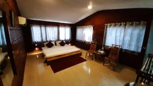 anandvan holiday homes wai