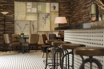 hotel alma