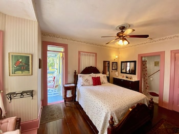 penny farthing inn