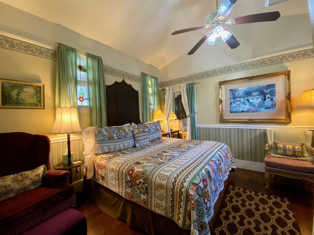 penny farthing inn