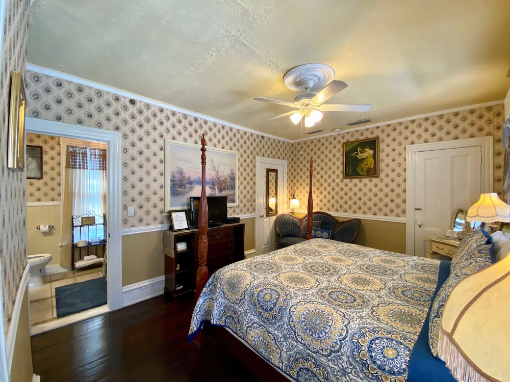 penny farthing inn