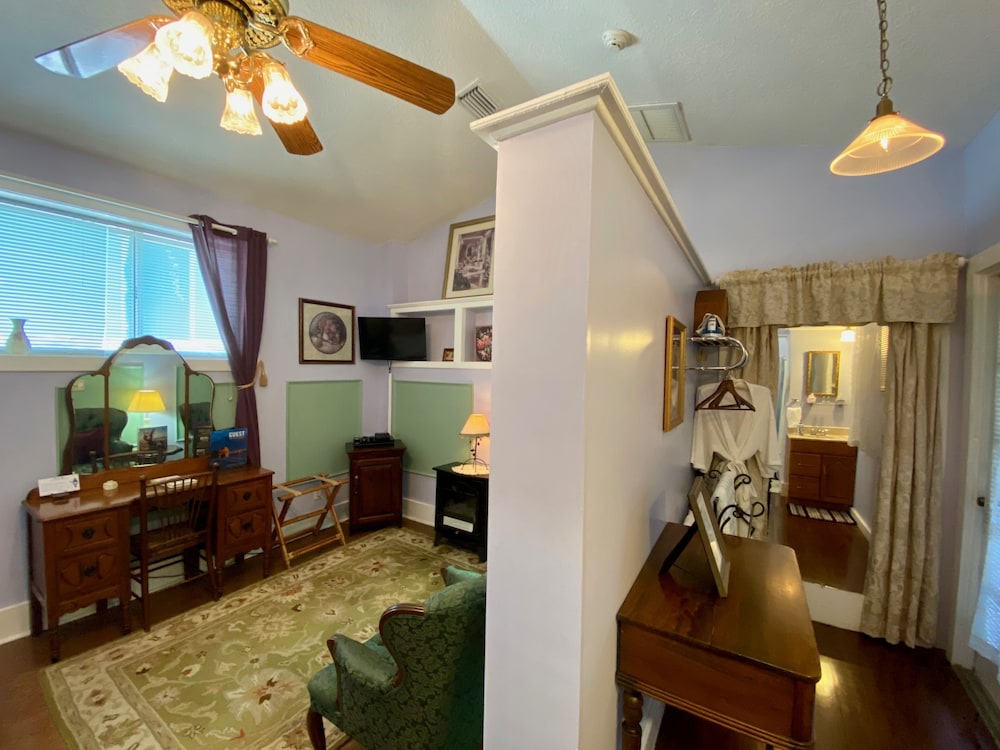 penny farthing inn