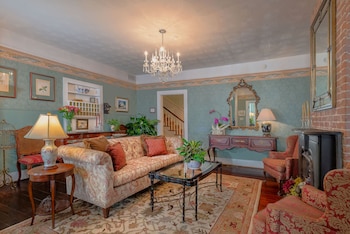 the kenwood inn