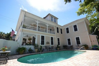 the kenwood inn