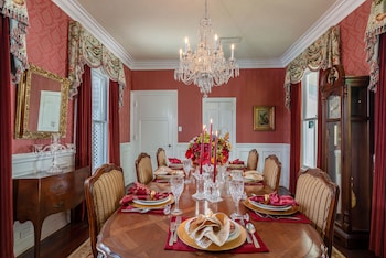 the kenwood inn