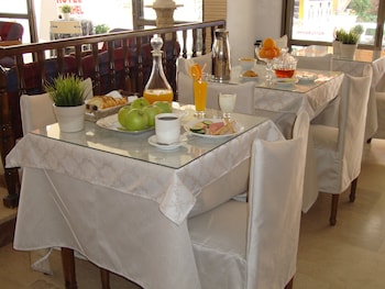 hotel rachel