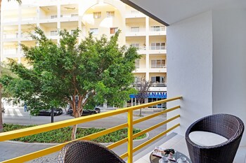 vilamoura design with pool by homing