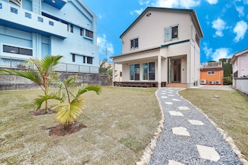 private villa espacio onna
