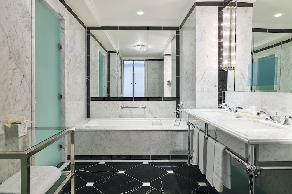 5th and 55th residence club