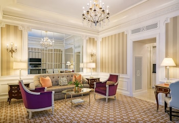 5th and 55th residence club