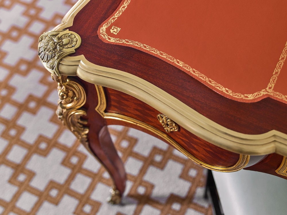 5th and 55th residence club