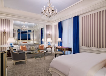 5th and 55th residence club