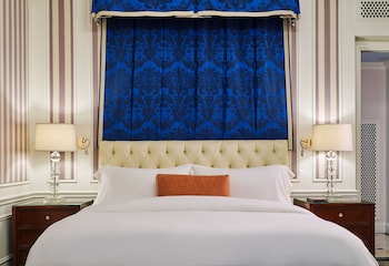 5th and 55th residence club