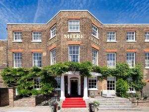 the mitre hampton court