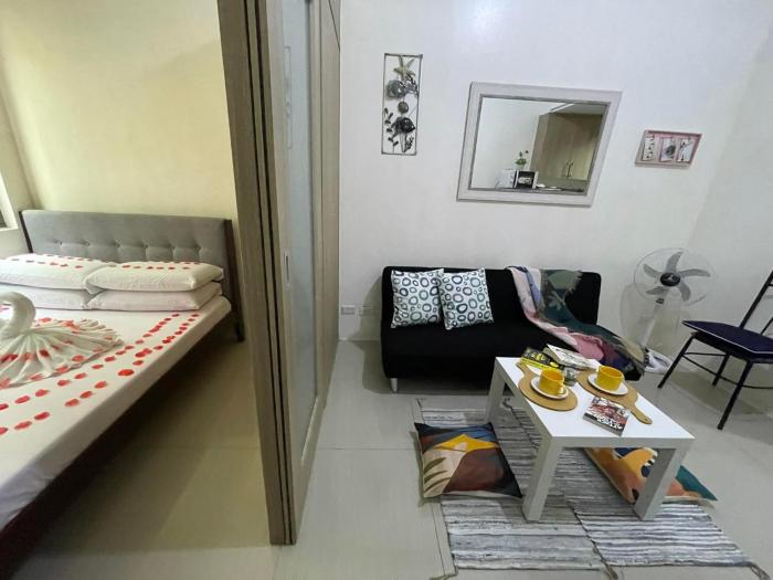 cozy 1 bedroom at shore residences mall of asia