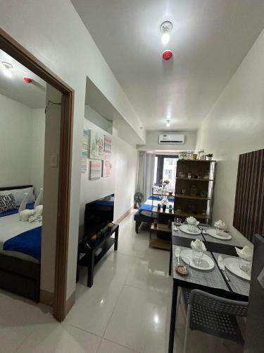 cozy 1 bedroom at shore residences mall of asia