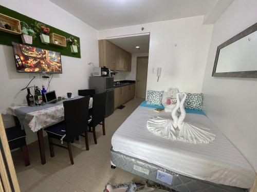cozy 1 bedroom at shore residences mall of asia