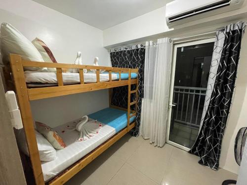 cozy 1 bedroom at shore residences mall of asia
