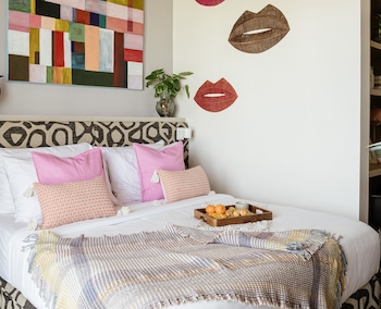 padgett place deluxe suites