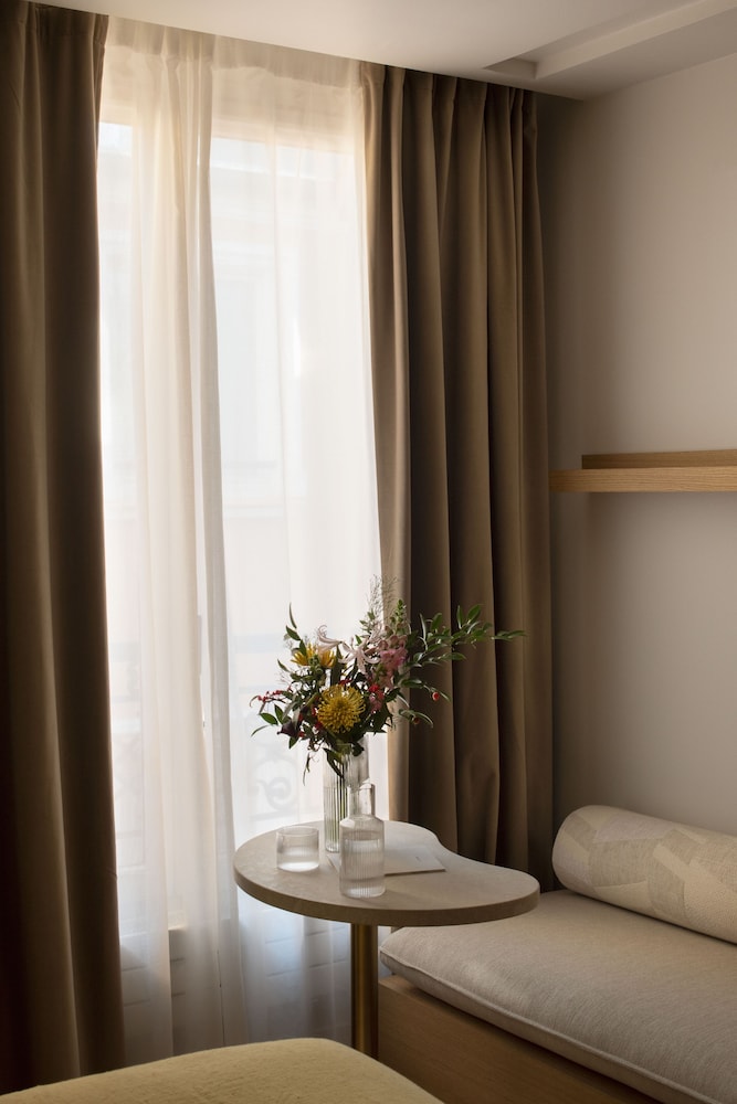 hotel elysees mermoz