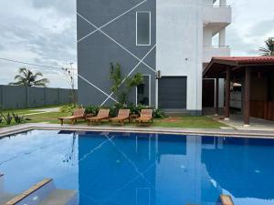 canela villa