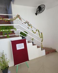 mega hostel mirissa