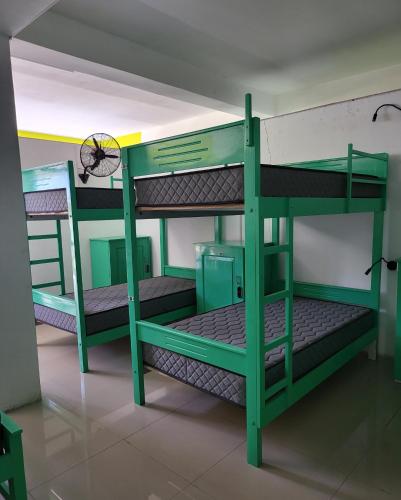 mega hostel mirissa