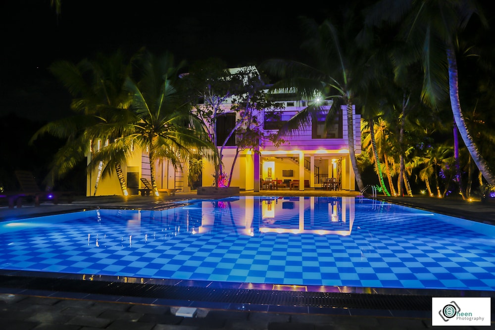 shades resort and villa