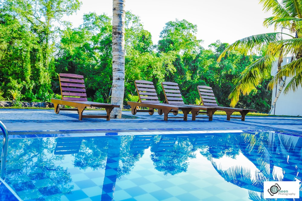 shades resort and villa