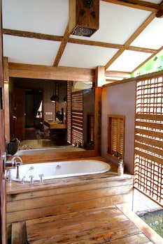 luxury villa bhuvana