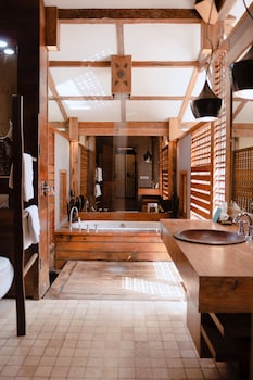 luxury villa bhuvana