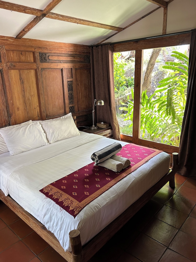 luxury villa bhuvana