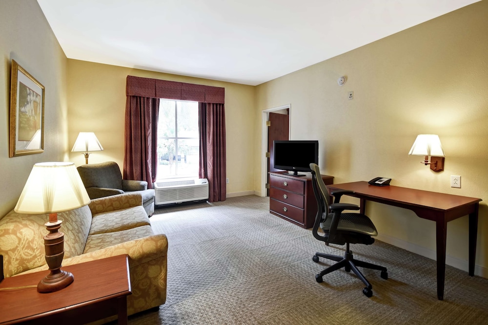 hampton inn and suites charleston west ashley