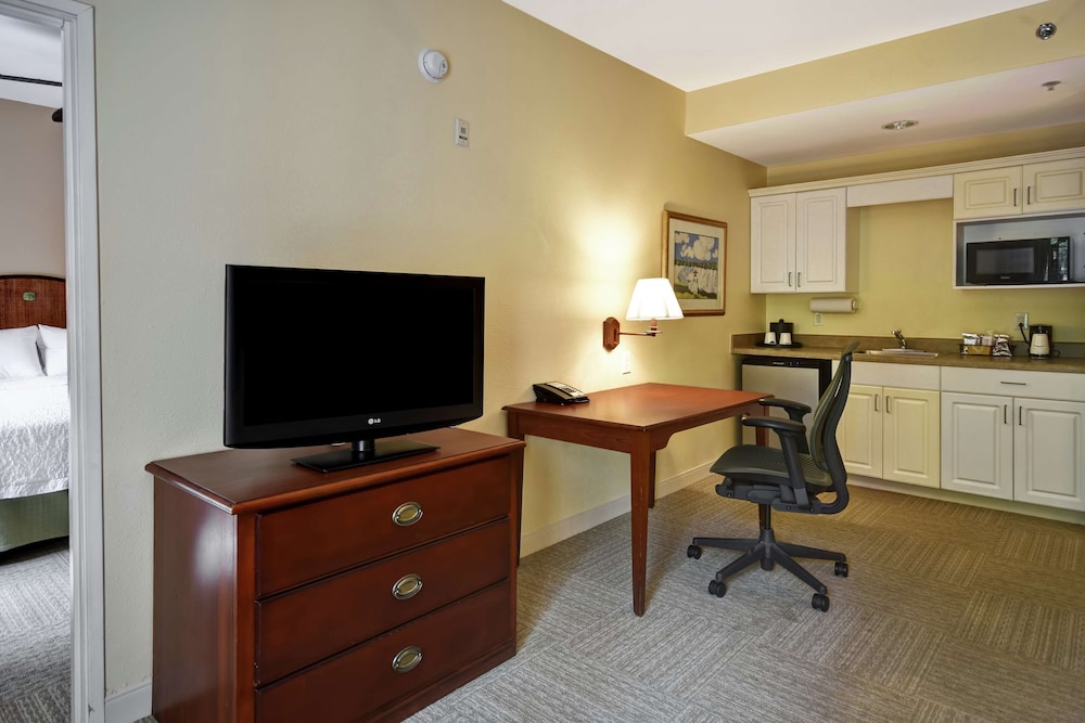 hampton inn and suites charleston west ashley