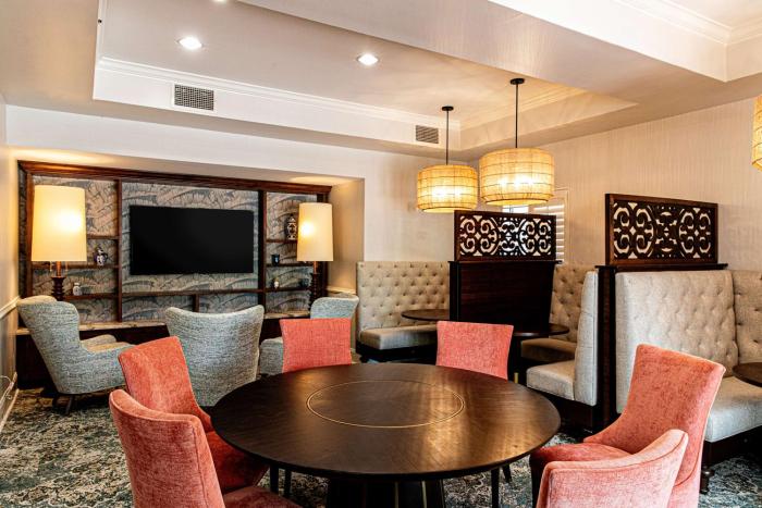 hampton inn and suites charleston west ashley
