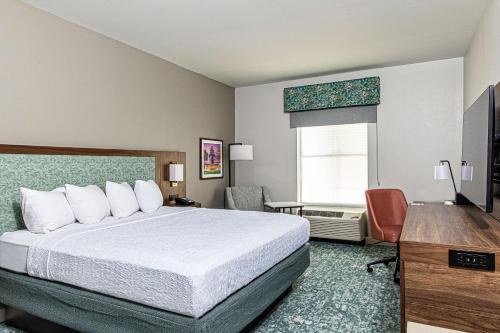 hampton inn and suites charleston west ashley