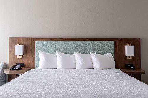 hampton inn and suites charleston west ashley