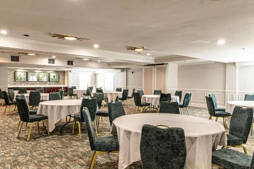 hampton inn and suites charleston west ashley