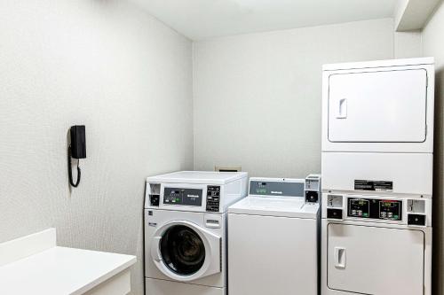 hampton inn and suites charleston west ashley