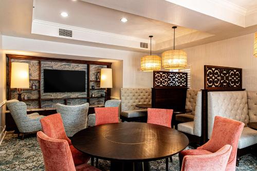 hampton inn and suites charleston west ashley