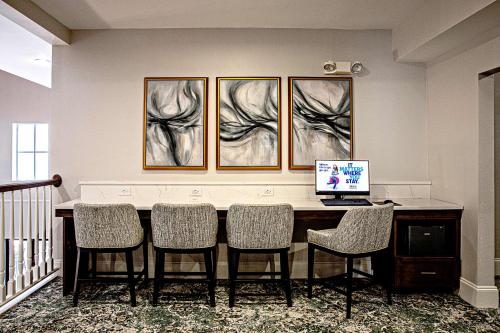 hampton inn and suites charleston west ashley