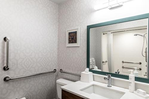 hampton inn and suites charleston west ashley
