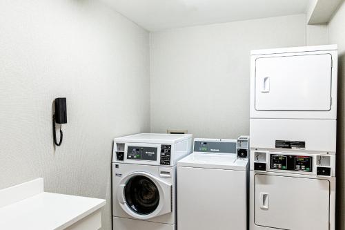 hampton inn and suites charleston west ashley