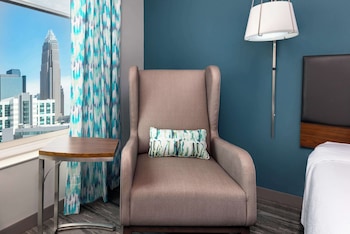 hilton garden inn charlotte uptown