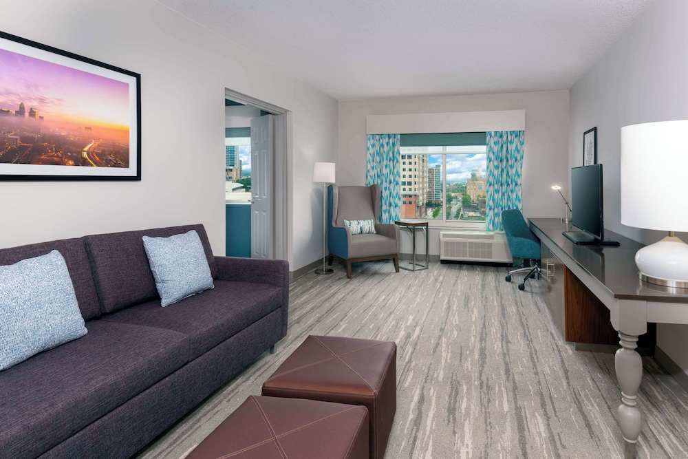 hilton garden inn charlotte uptown