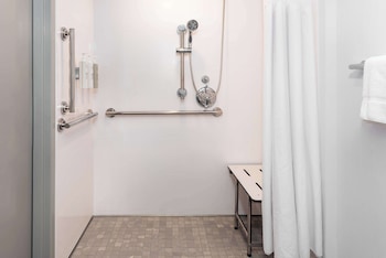 hilton garden inn charlotte uptown