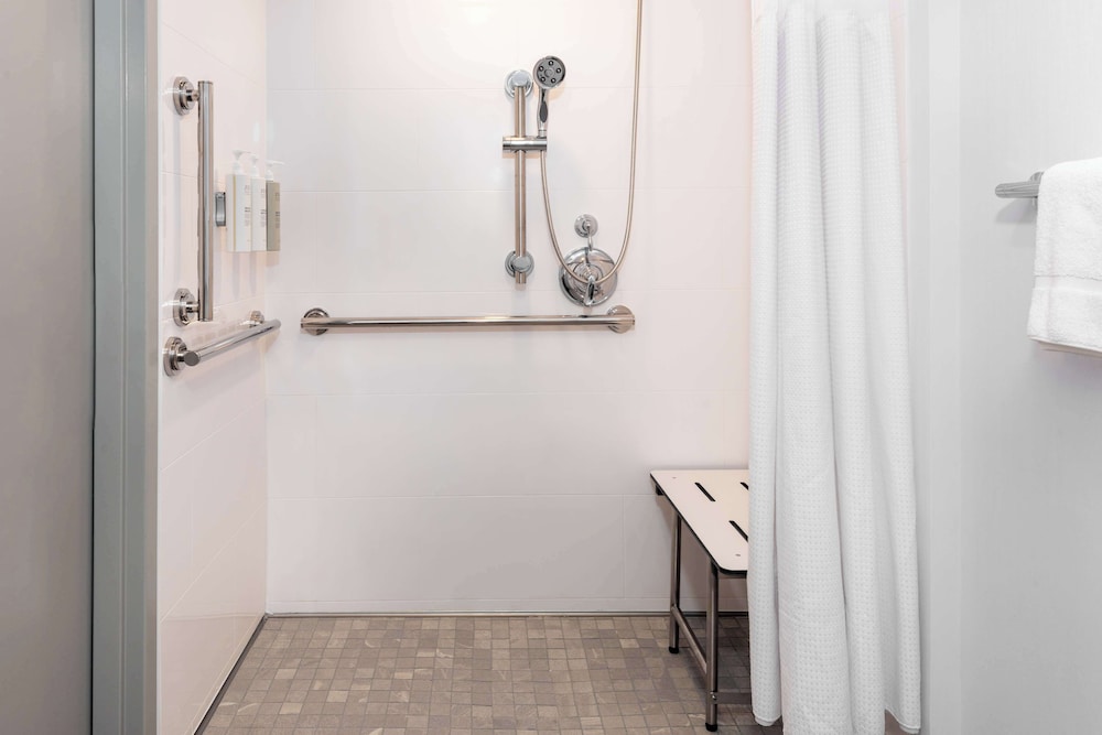 hilton garden inn charlotte uptown